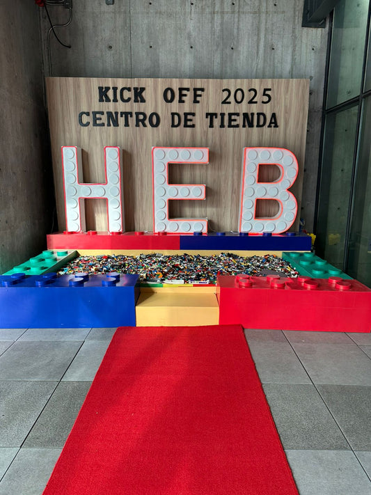 Kick Off Centro de Tiendas HEB